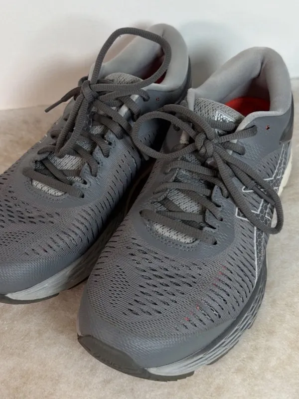 Asics Gel Kayano 25 Womens Sz US 8.5 Carbon Gray Running Athletic Shoes 1012A026 - Image 3