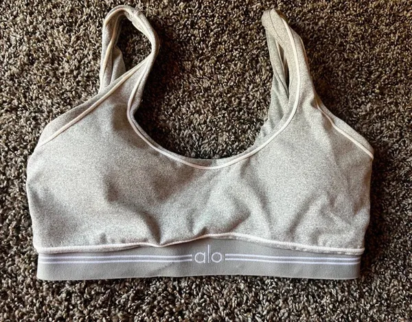 ALO Yoga Grey Set - Image 2