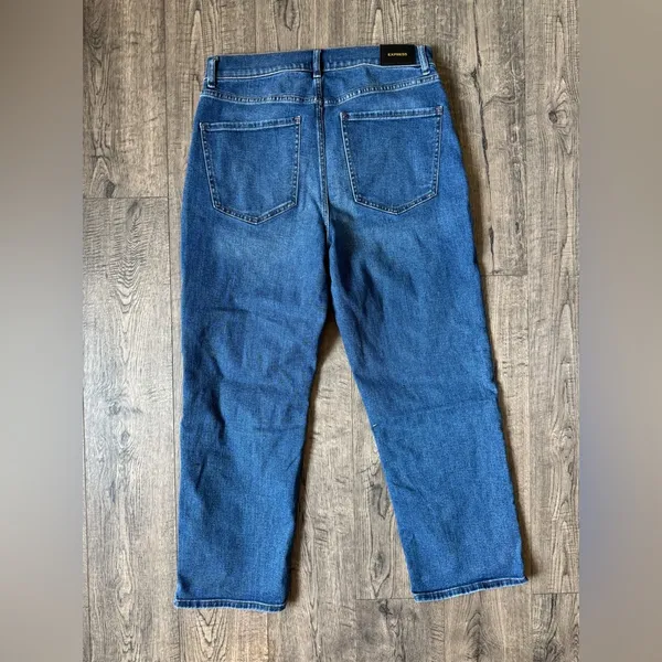 Express Super High Rise Modern Straight Jean- Size 10 - Image 6
