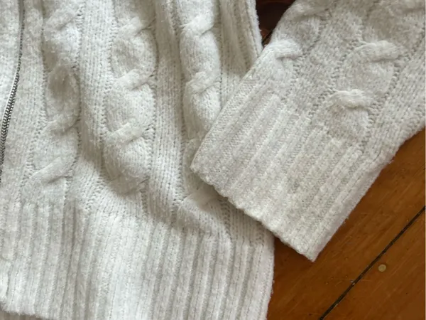 Hollister white cloud knitted jumper zip cardigan collared xl - Image 2