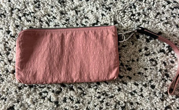 Lululemon Wallet - Image 4