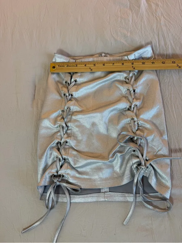 Silver Lace - Image 4