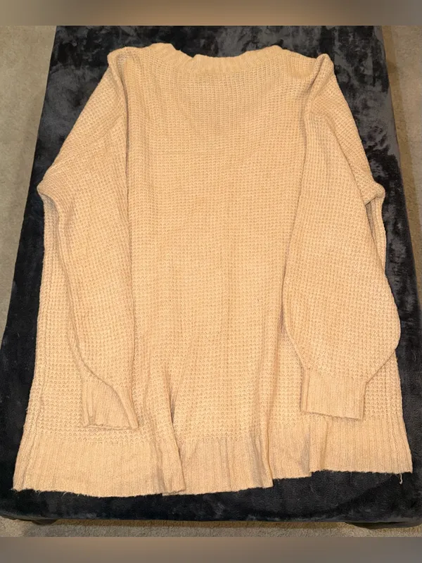 American Eagle Waffle Knit V-Neck Lightweight Knit Pullover Sweater in Beige - Image 8