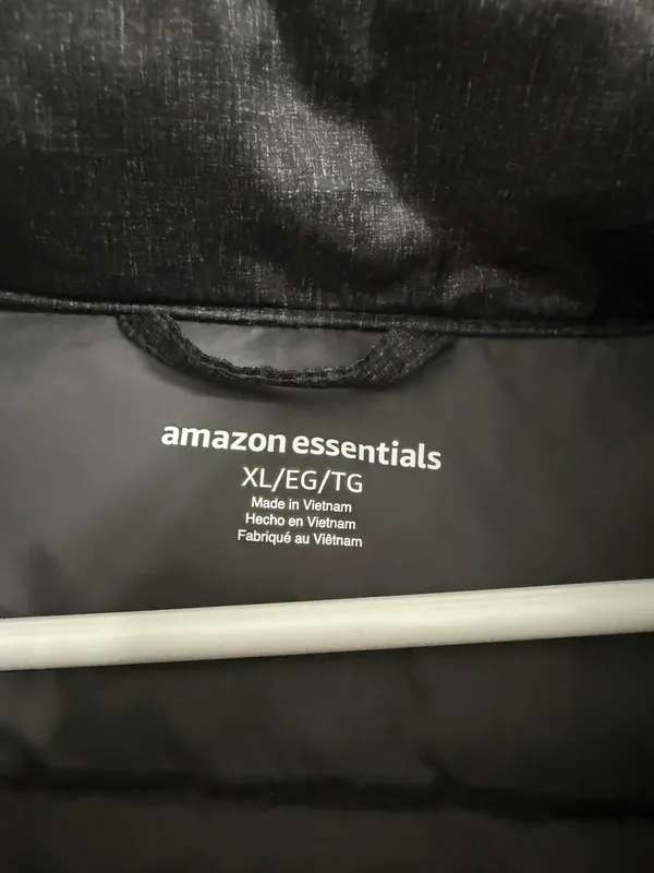 Amazon Essentials Vest Puffer - Image 3