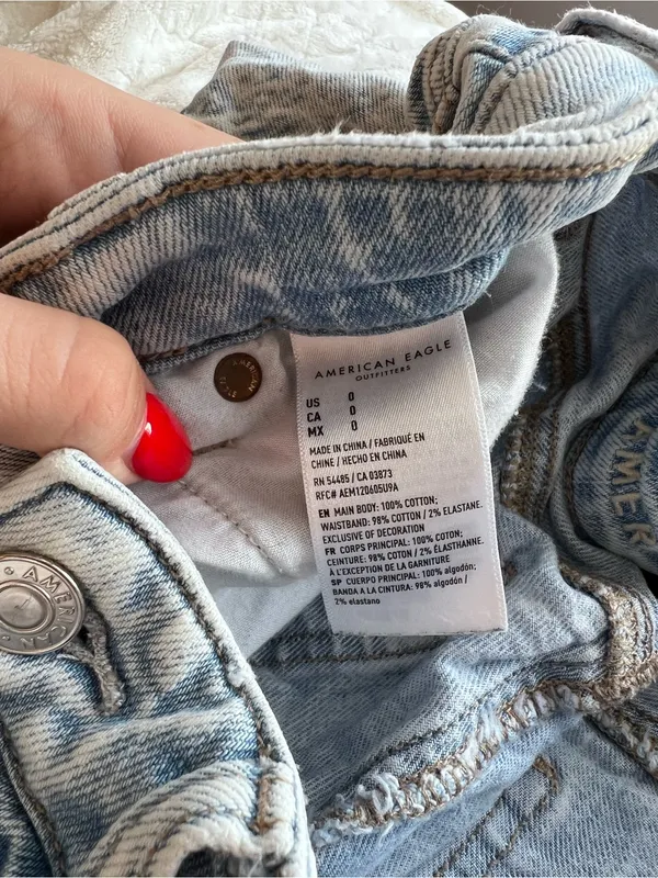 American Eagle Womens Light Blue Distressed Denim Shorts - Image 3