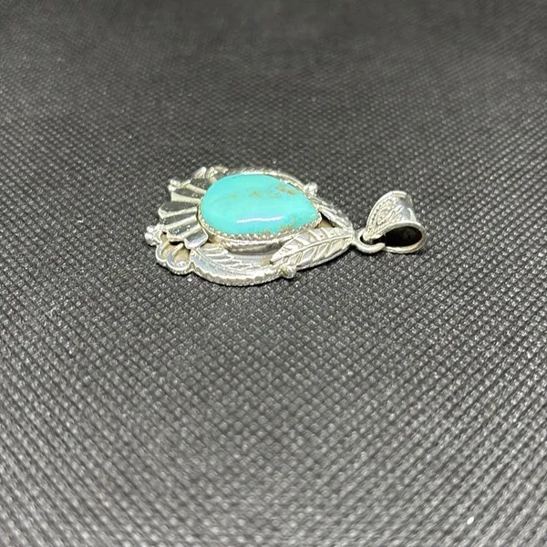 925 Sterling Silver Turquoise Pendant - Image 2