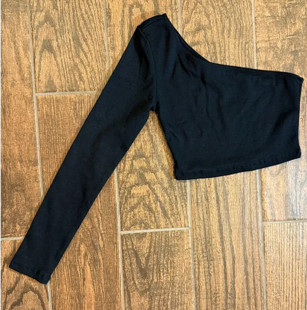 Princess Polly crop top  - Image 2