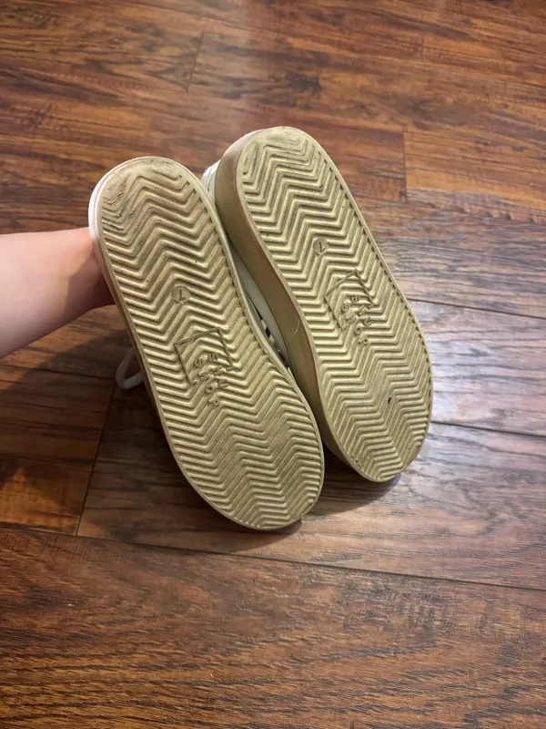 Shu Shop Boutique Sneakers - Image 4