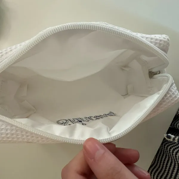 Embroidered Skincare Pouch White - Image 3