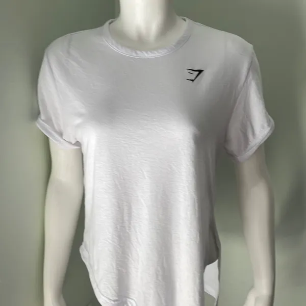 𝅺GYMSHARK Essential T-Shirt in White size Medium - Image 2