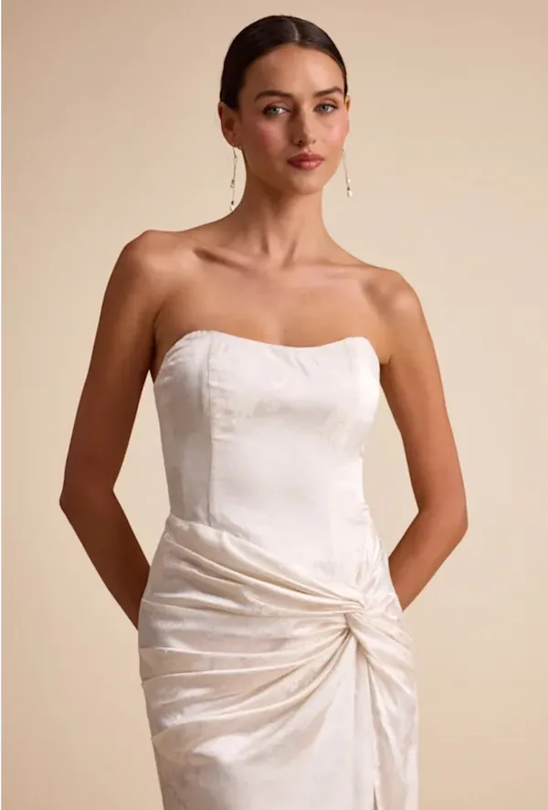 White Lulus Maxi Dress - Image 5