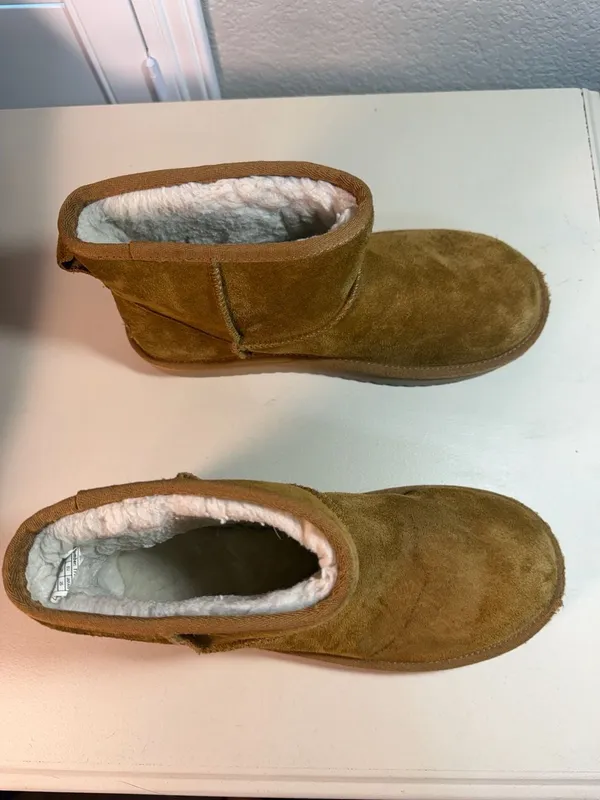 Koolaburra by UGG Short Suede Boots Chestnut Size 8 - Image 9