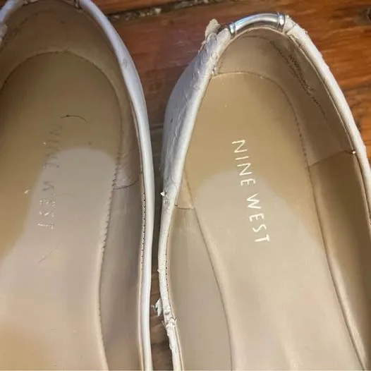 Nine West NWFAUNCE white metallic toe ballet flats size 8M - Image 2