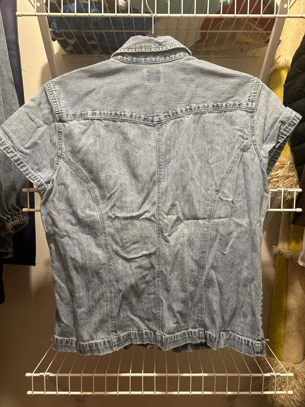 Gap short sleeve denim button down - Image 2