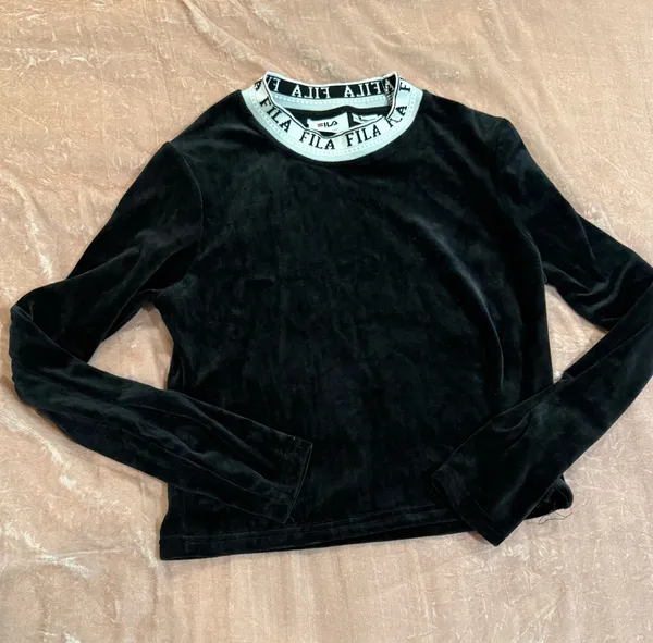 Vintage Fila Black Velvet Velour Long Sleeve Top Size M - Image 2