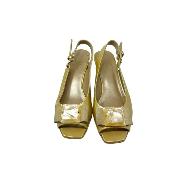 Stuart Weitzman Vintage Gold Tan Bow Kitten Open‎ Toe Heels Size 6 - Image 3