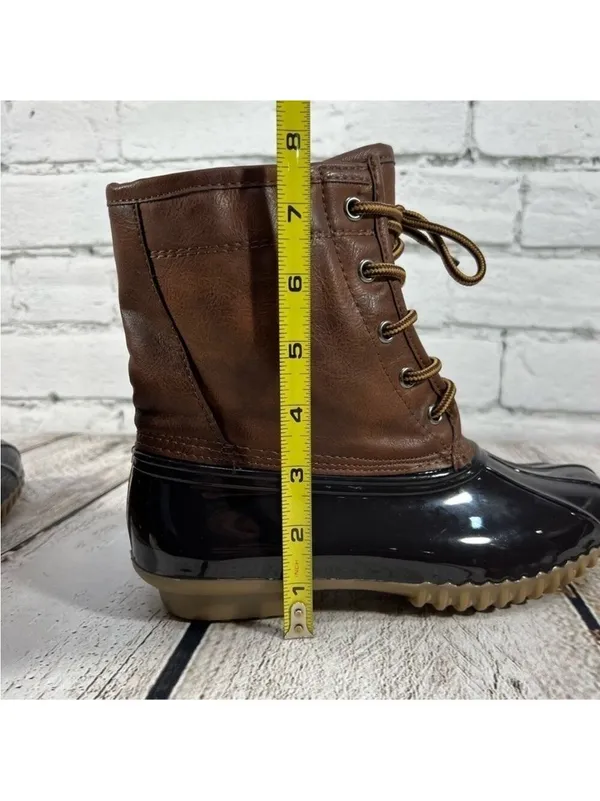 CoverGirl Women's Duck Rain/ Snow Boots Size 6 - Image 7