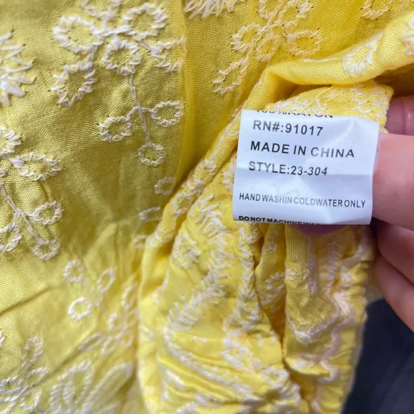 NWT yellow floral embroidered top size XL stretchy bottom hem bohemian‎ hippie - Image 12