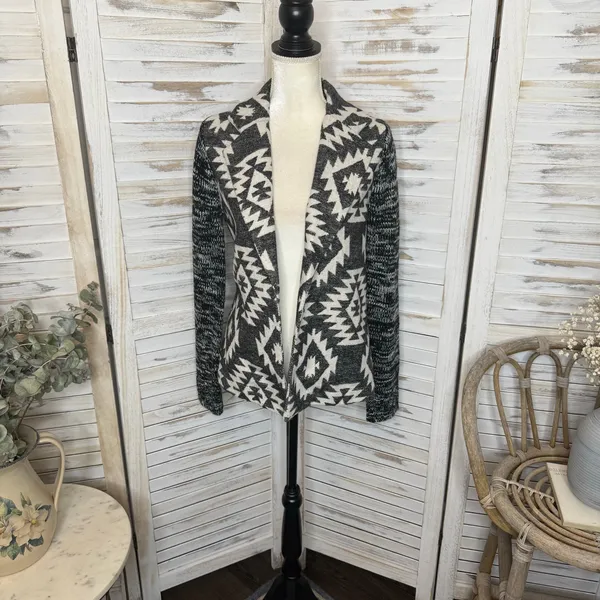 SKIES ARE BLUE Women's Medium Knit Blazer Aztec Southwest Black White Cardigan - Image 13