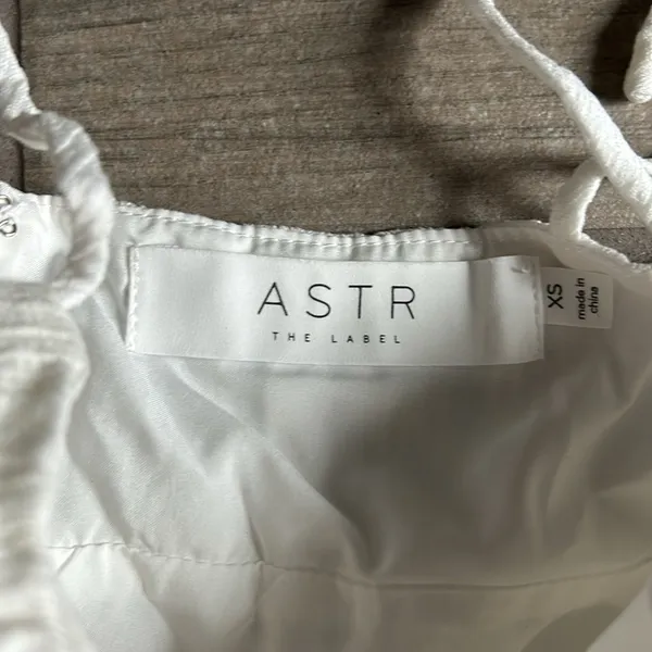 ASTR mini white dress - Image 4