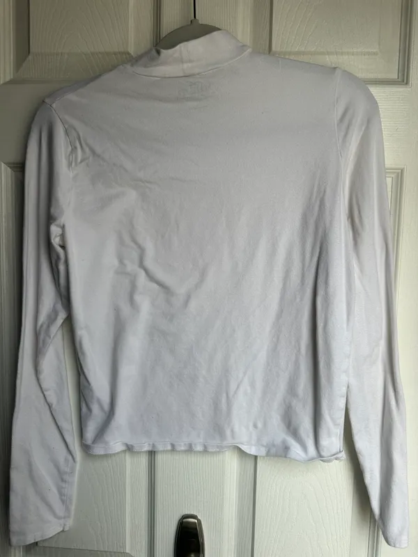 Hollister Turtle Neck Too - Image 2