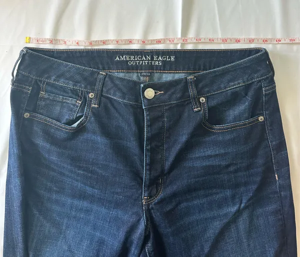 American Eagle women’s size 14 to girl straight leg button fly denim jeans - Image 4