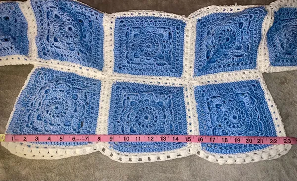 Handmade crochet sweater cropped - Image 5