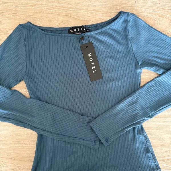 Motel Rocks XS NEW Dinar Split Hem Top In Mineral Blue - Image 8