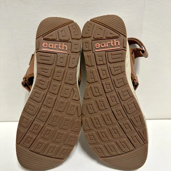 Earth Leather Sport Sandal Size undefined - Image 9