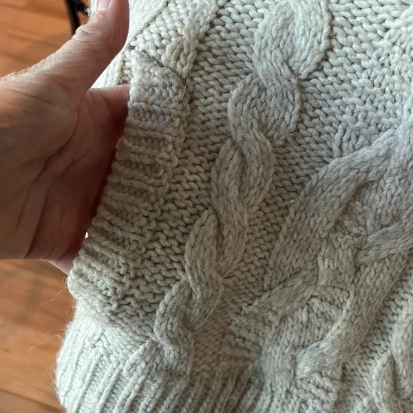 American Eagle Sweater Natural Oatmeal Oversized Cable knit Hoodie Womens XS S - Image 13