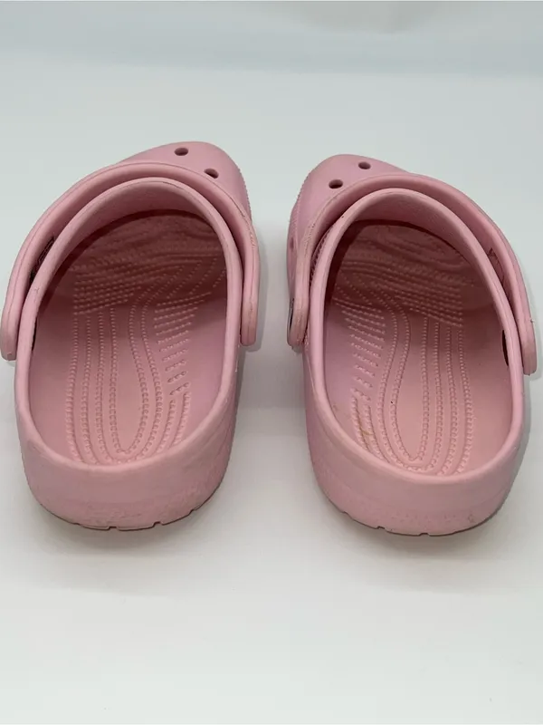 Classic Crocs Women's Taffy Pink Croslite Clog with Teal Hang Loose Jibbitz-Sz 8 - Image 10