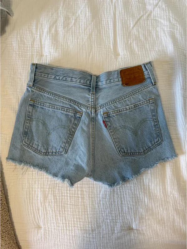 Levi’s Shorts - Image 4