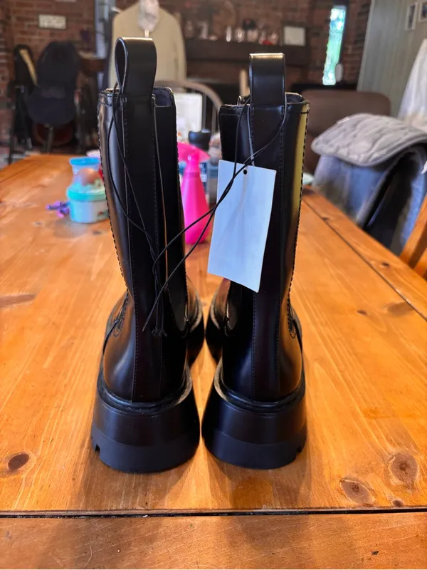 NWT H&M womens chunky platform lug sole mid calf chelsea boots black 10 - Image 3