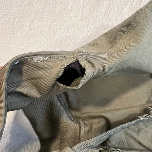 Gymshark olive green sports bra S/M double layer - Image 3