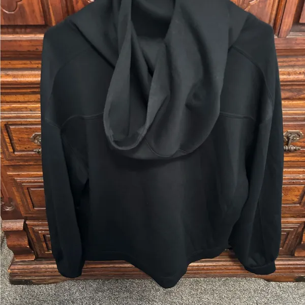 Free people Women's Black Sweatshirt - Image 3