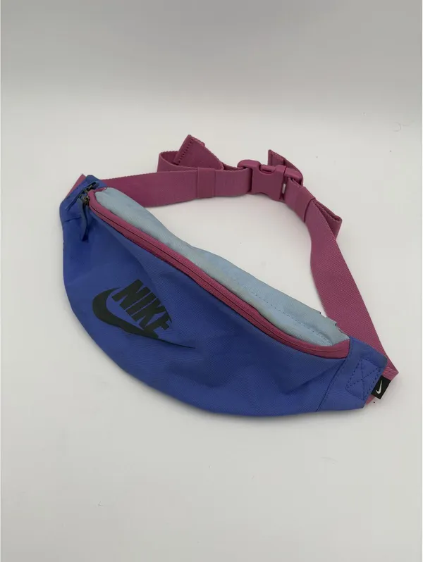 Nike Heritage Collection Fanny Pack Woman’s Purse Bag Nike Brand Cute Pouch - Image 2