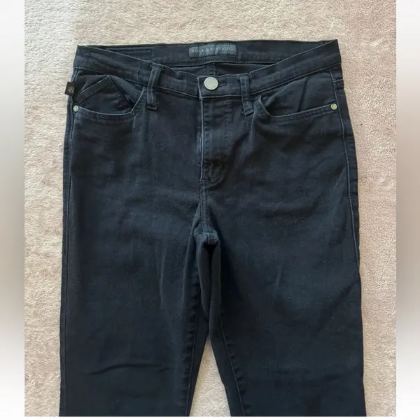 Rock‎ & Republic Women's Kendall Straight Leg Black Denim Jeans Size 10 - Image 2