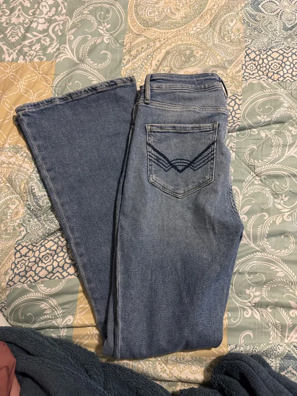 Idyllwind blue jeans, Size 6 #denim #flared - Image 3