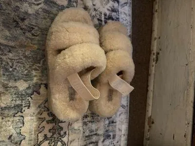 Cream Sherpa Ugg Strapped Sandals - Image 5