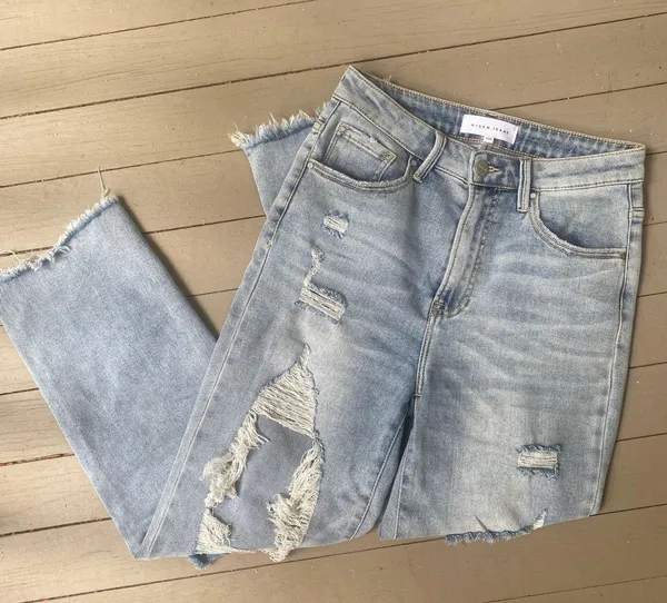 Risen Straight Leg Jeans - Image 3