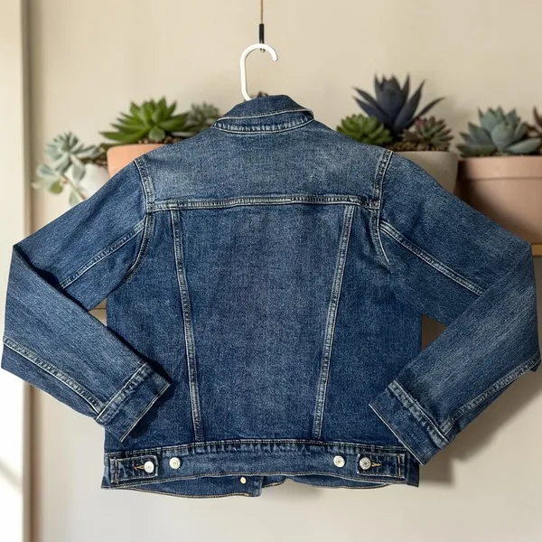 Old‎ Navy Women's Denim Jacket Blue Classic Trucker Stretch Indigo Size Small - Image 2