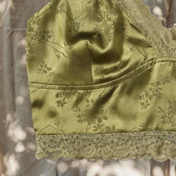 SheIn Olive Green Satin Lace Cami Top Y2K Yoga Mom Aesthetic - Image 3