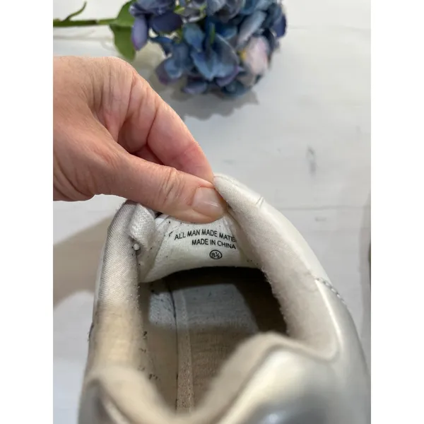Soda Star Sneakers White Silver Accents‎ Casual Shoes Size 8.5 - Image 6