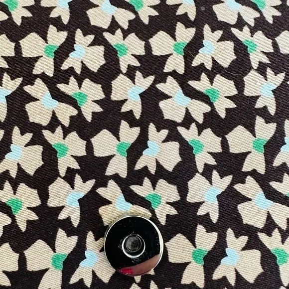 Old Navy NWOT brown/tan/green print clutch 12x7x2‎ - Image 9