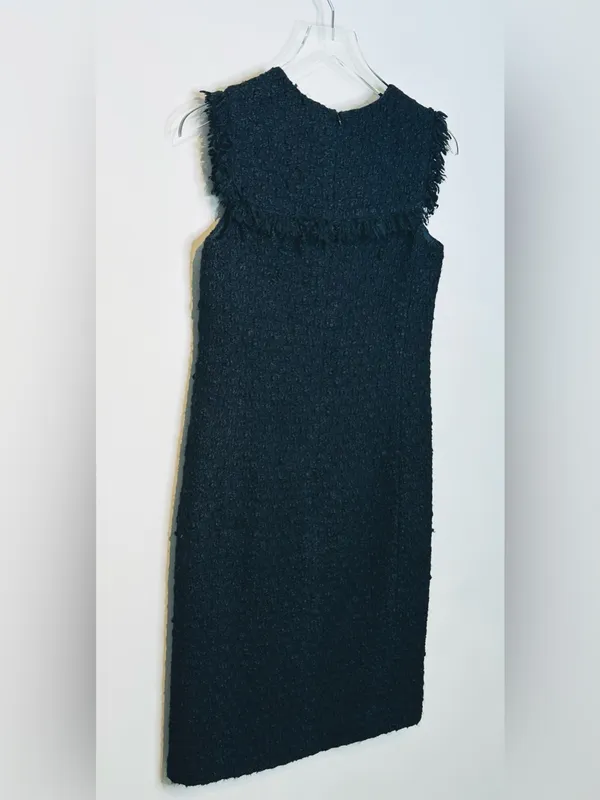 Akris Punto Black Wool Blend Boucle Tweed Sleeveless Dress - Image 5