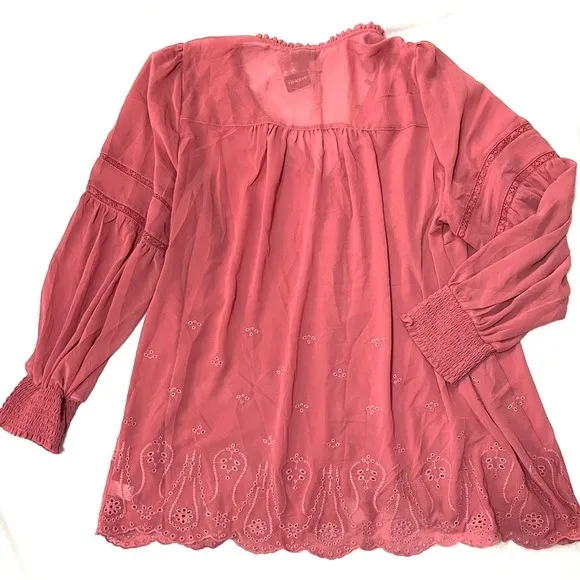 Torrid eyelet long sleeves smocked blouse - Image 6
