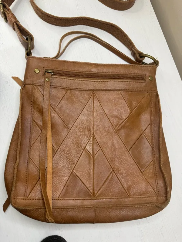 Lucky Brand Rayla Brown Leather Bohemian Crossbody Purse - Image 2