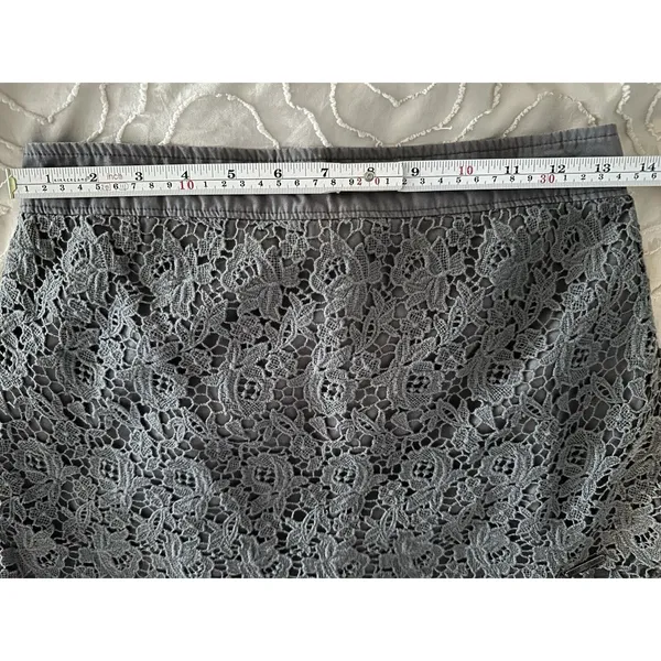 Abercrombie & Fitch Grey Floral Lace Mini Skirt Size S Cotton - Image 7