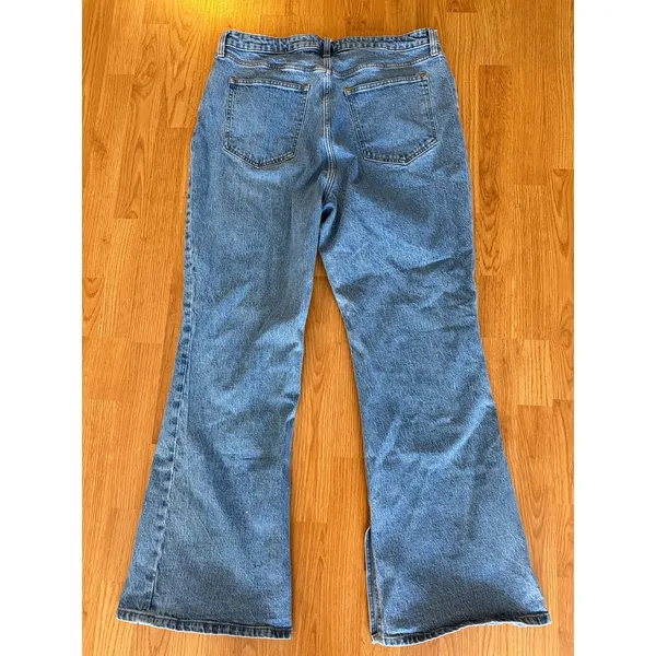 Abercrombie & Fitch Curve Love Vintage Flare High Rise Split Hem Jeans Size 33 - Image 4