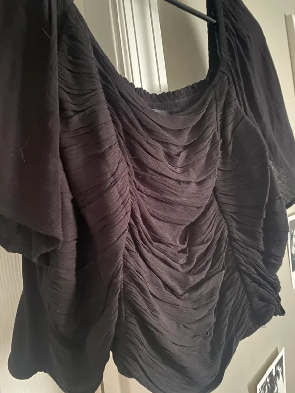 Black Cropped Formal Top - Image 2